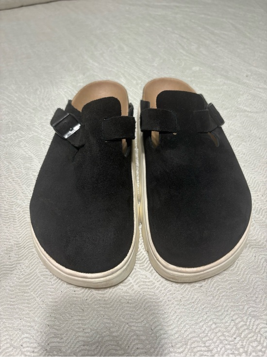 Shoes - Papillon Made in Portugal Size 39 US size 9 Slip On